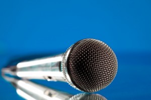 A microphone waiting to be used 8119613_123rf.com