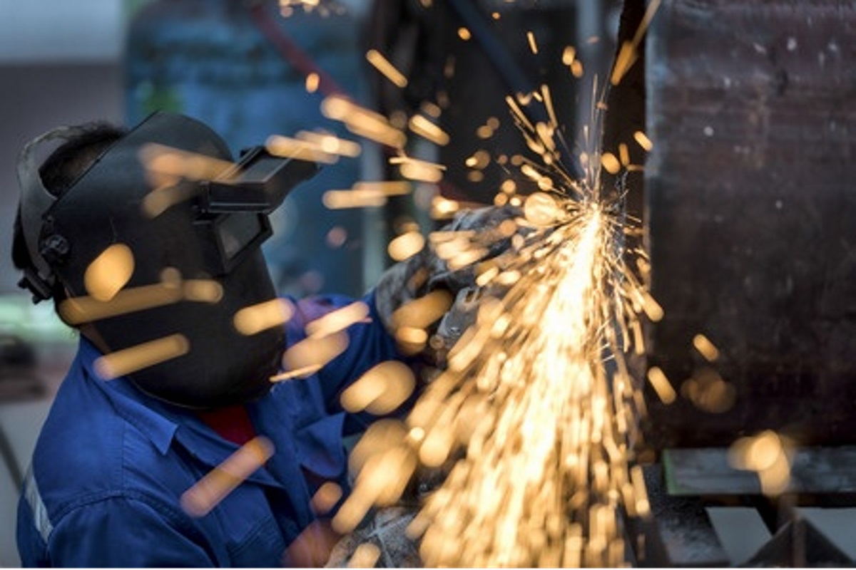 Welder_also_a_small_business_owner-manager_at_work_copyright_39640722_123rf.com.au